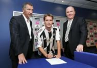 Michael Owen signs for Newcastle United